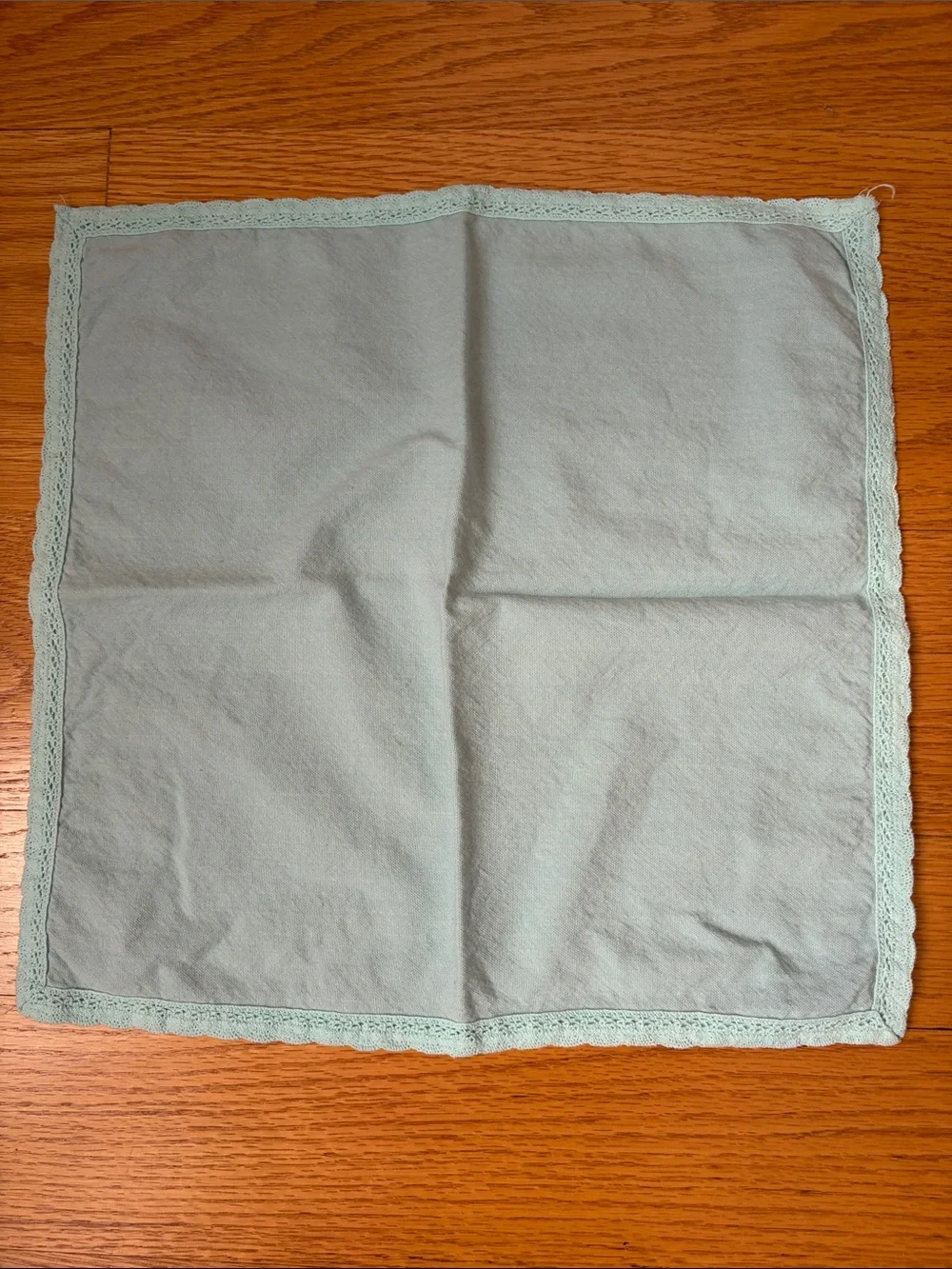 Set of 4 Light Aqua Linen  Napkins with Lace Trim